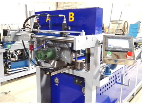 德川機械 專業制造，廠家直銷——兩工位數控沖孔機與護欄沖孔機的卓越選擇